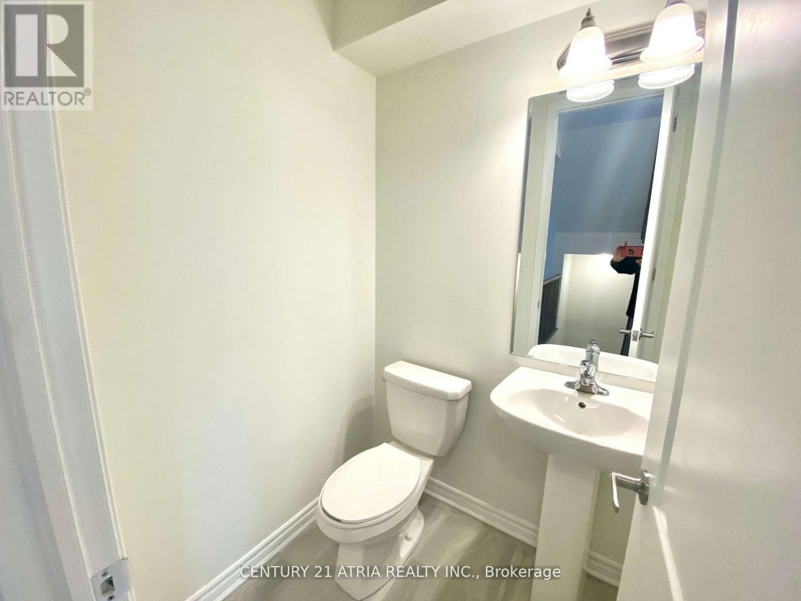 3340 THUNDERBIRD PROMENADE Image 15