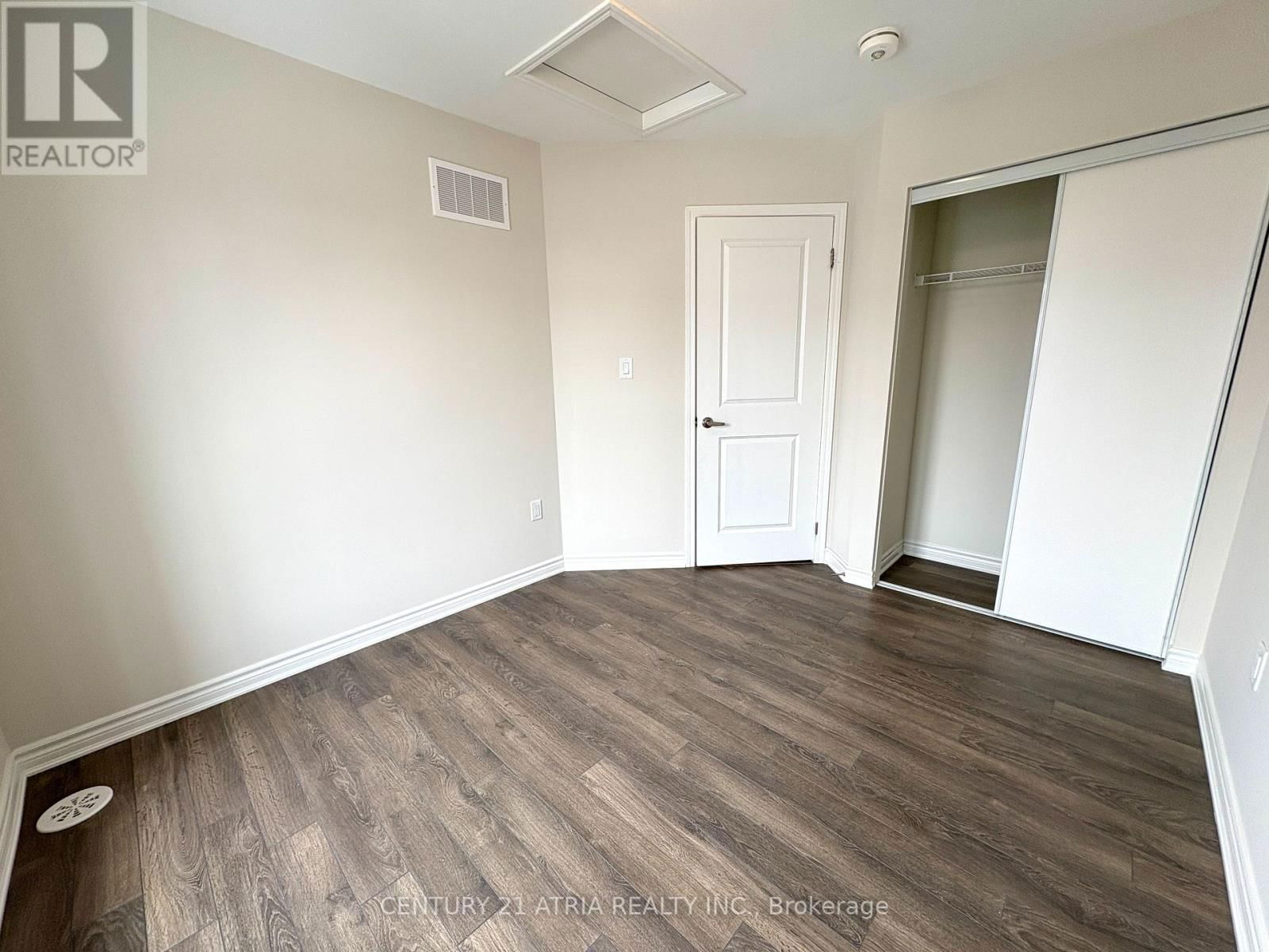 3340 THUNDERBIRD PROMENADE Image 17