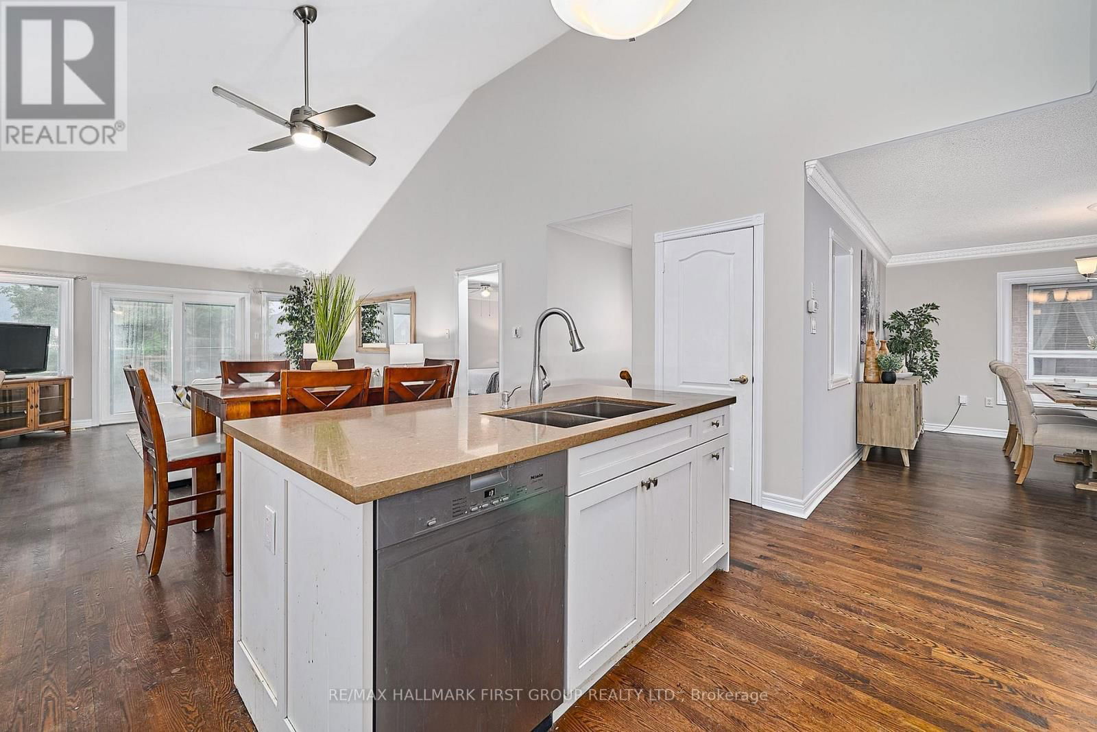 41 DOWNEY DRIVE Image 5