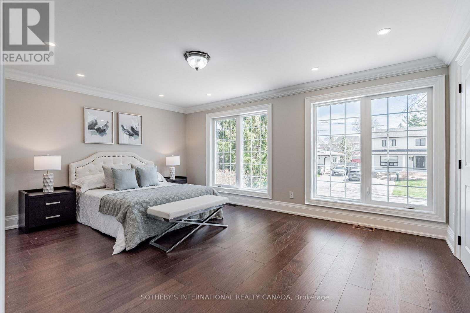 802 FAIRVIEW AVENUE Image 18