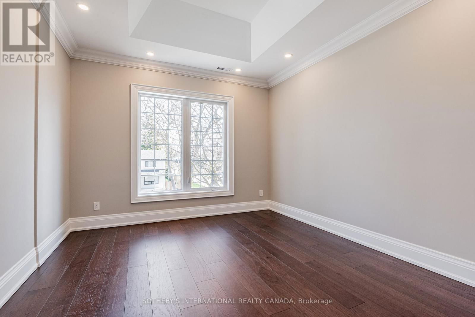 802 FAIRVIEW AVENUE Image 30