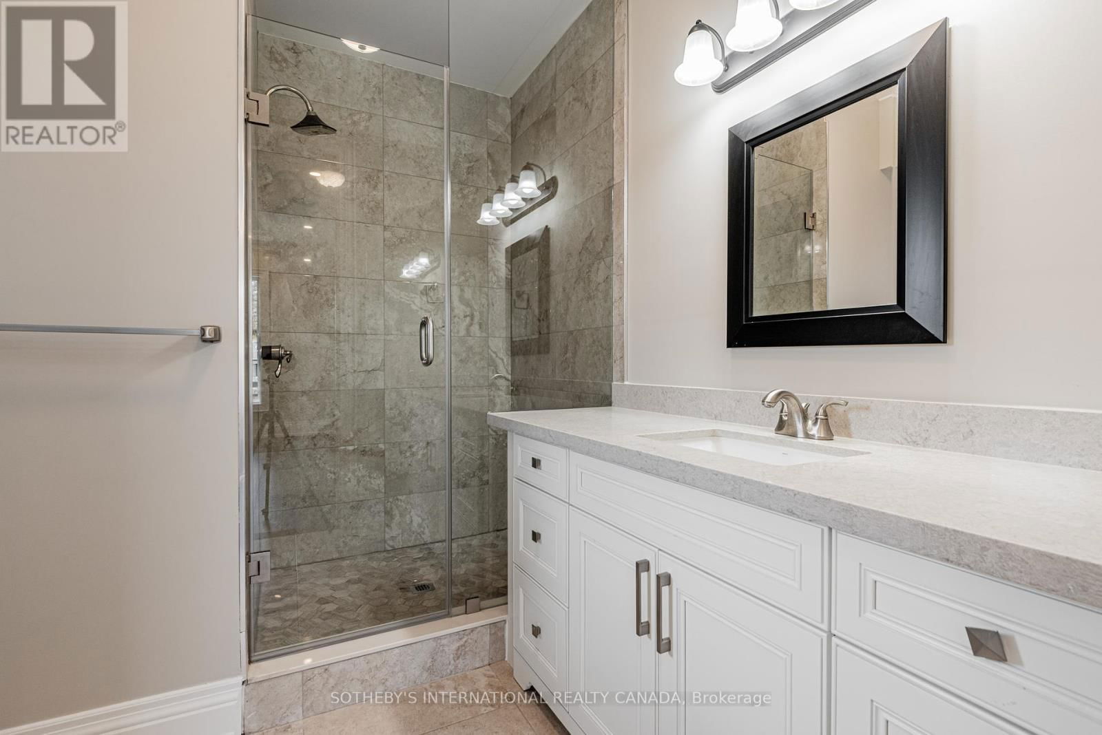 802 FAIRVIEW AVENUE Image 31