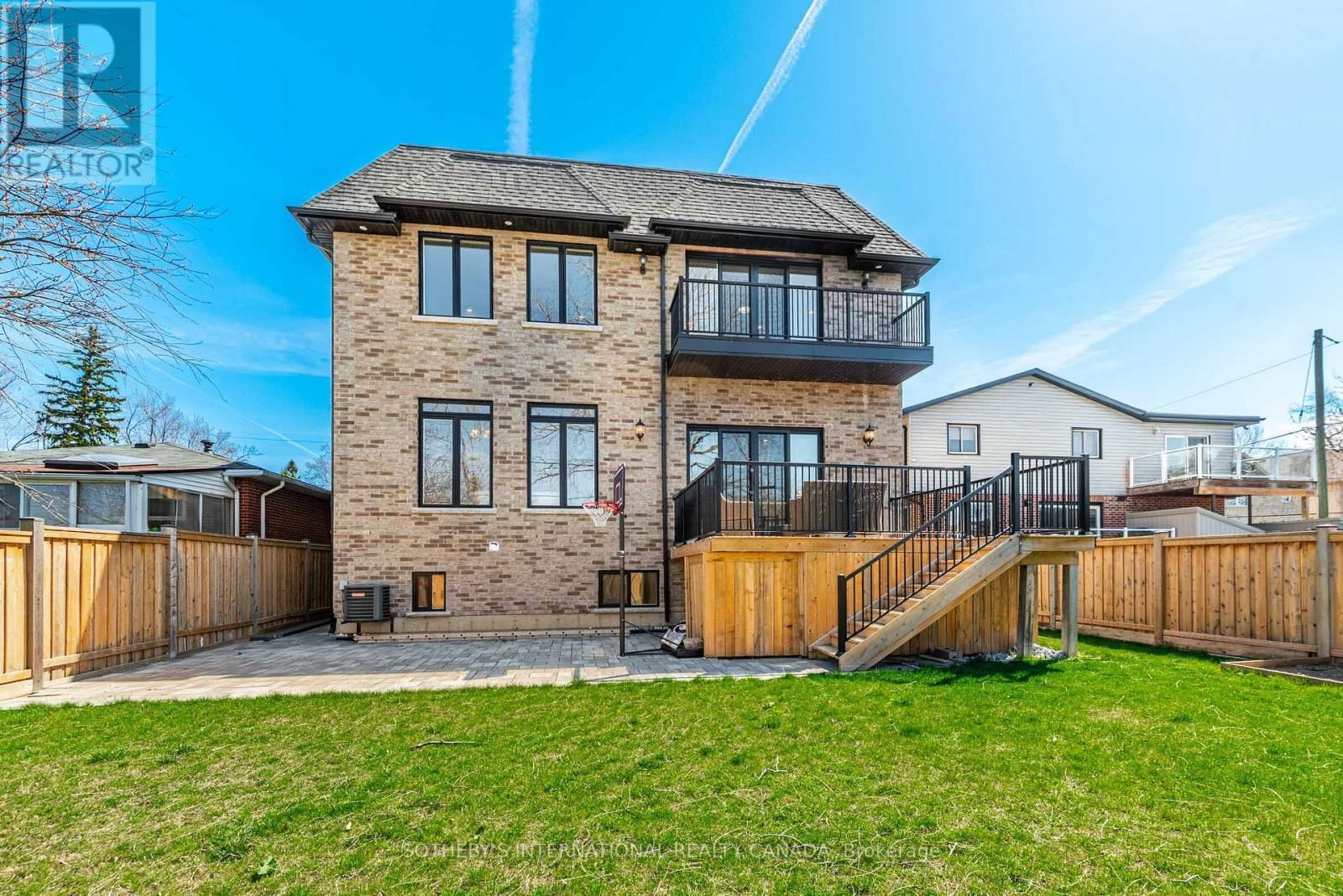 802 FAIRVIEW AVENUE Image 46