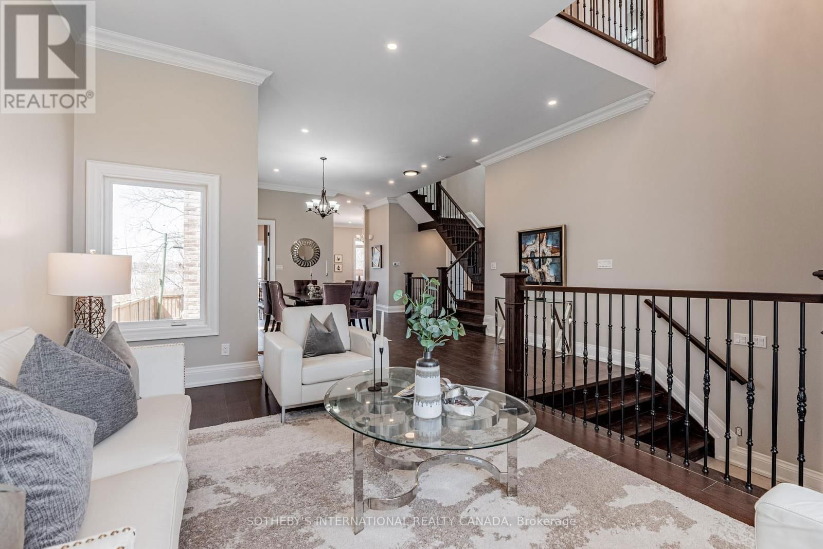 802 FAIRVIEW AVENUE Image 7