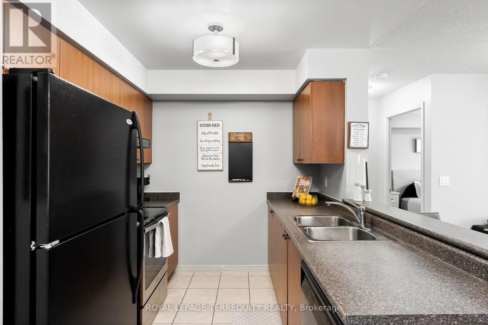 217 - 3650 KINGSTON ROAD Image 14