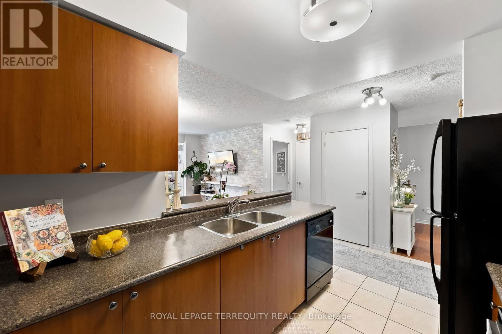 217 - 3650 KINGSTON ROAD Image 15