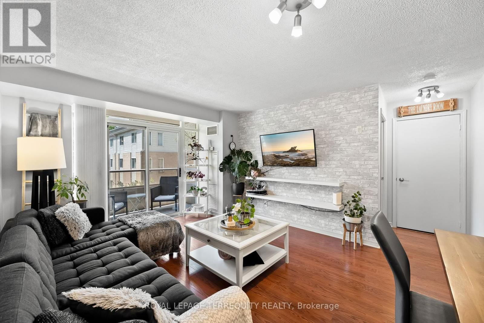 217 - 3650 KINGSTON ROAD Image 18