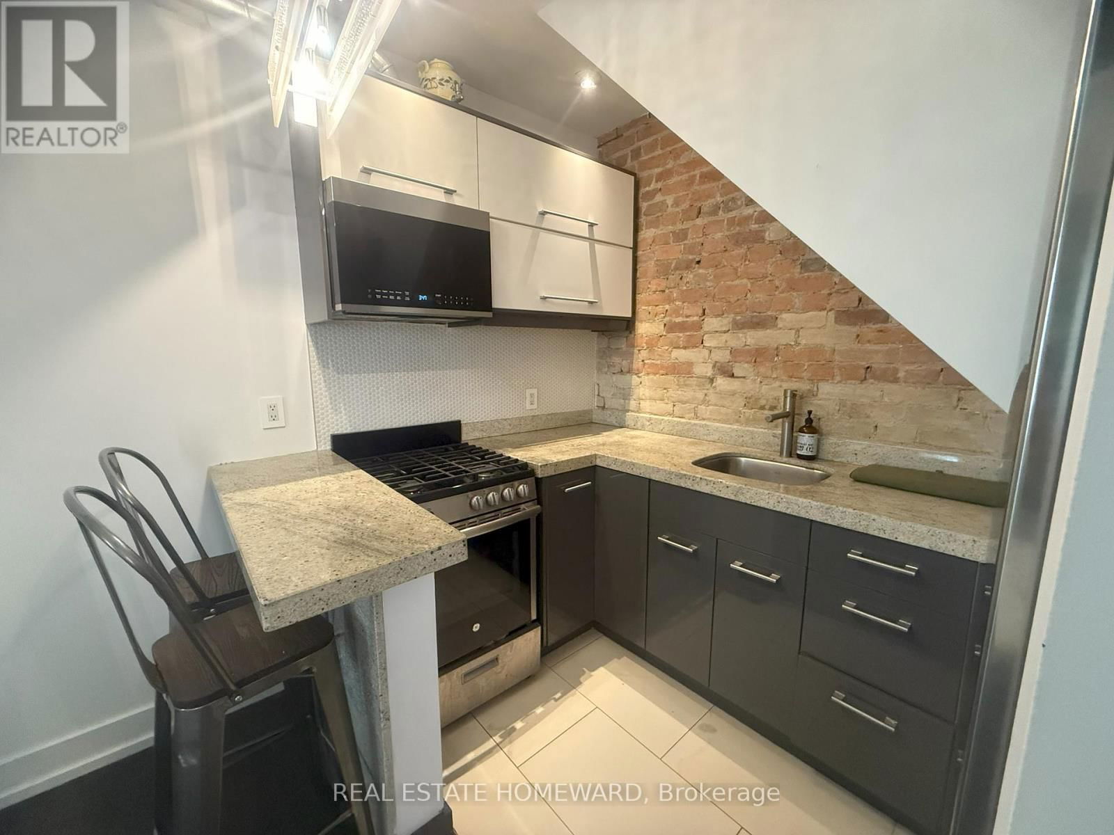 310 WOODBINE AVENUE Image 10