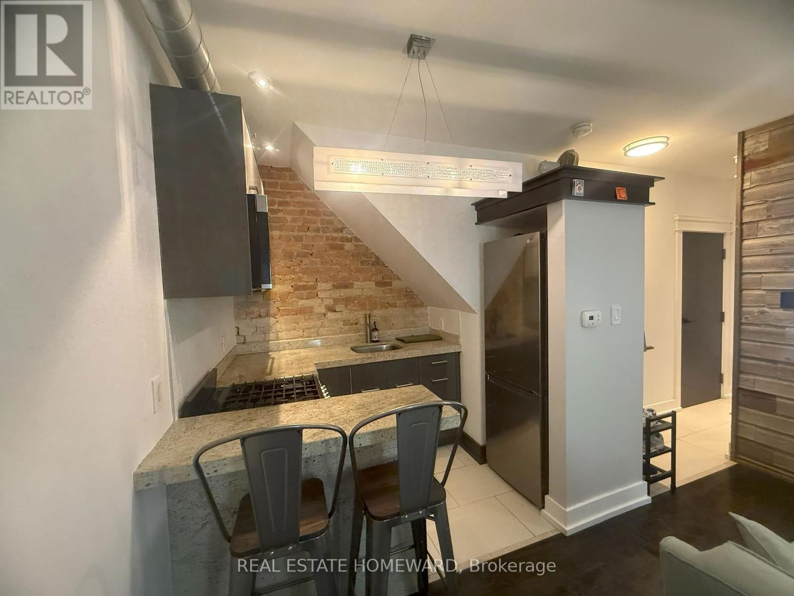 310 WOODBINE AVENUE Image 11