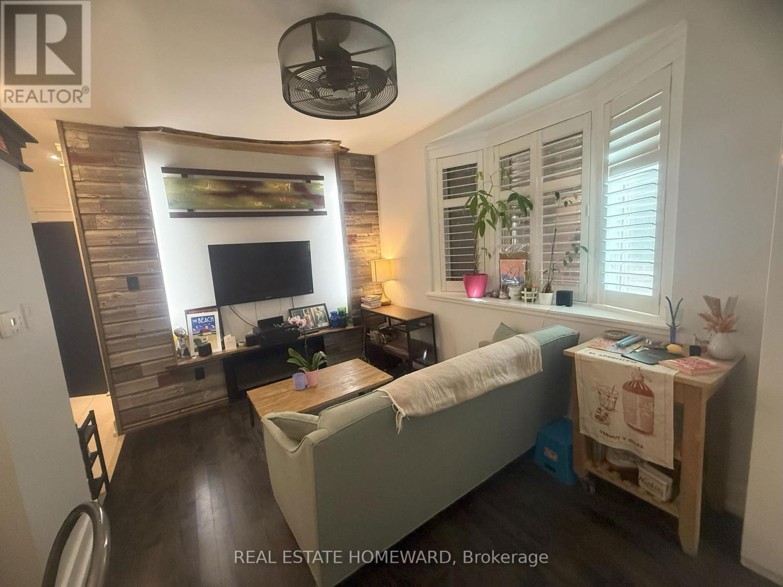310 WOODBINE AVENUE Image 4