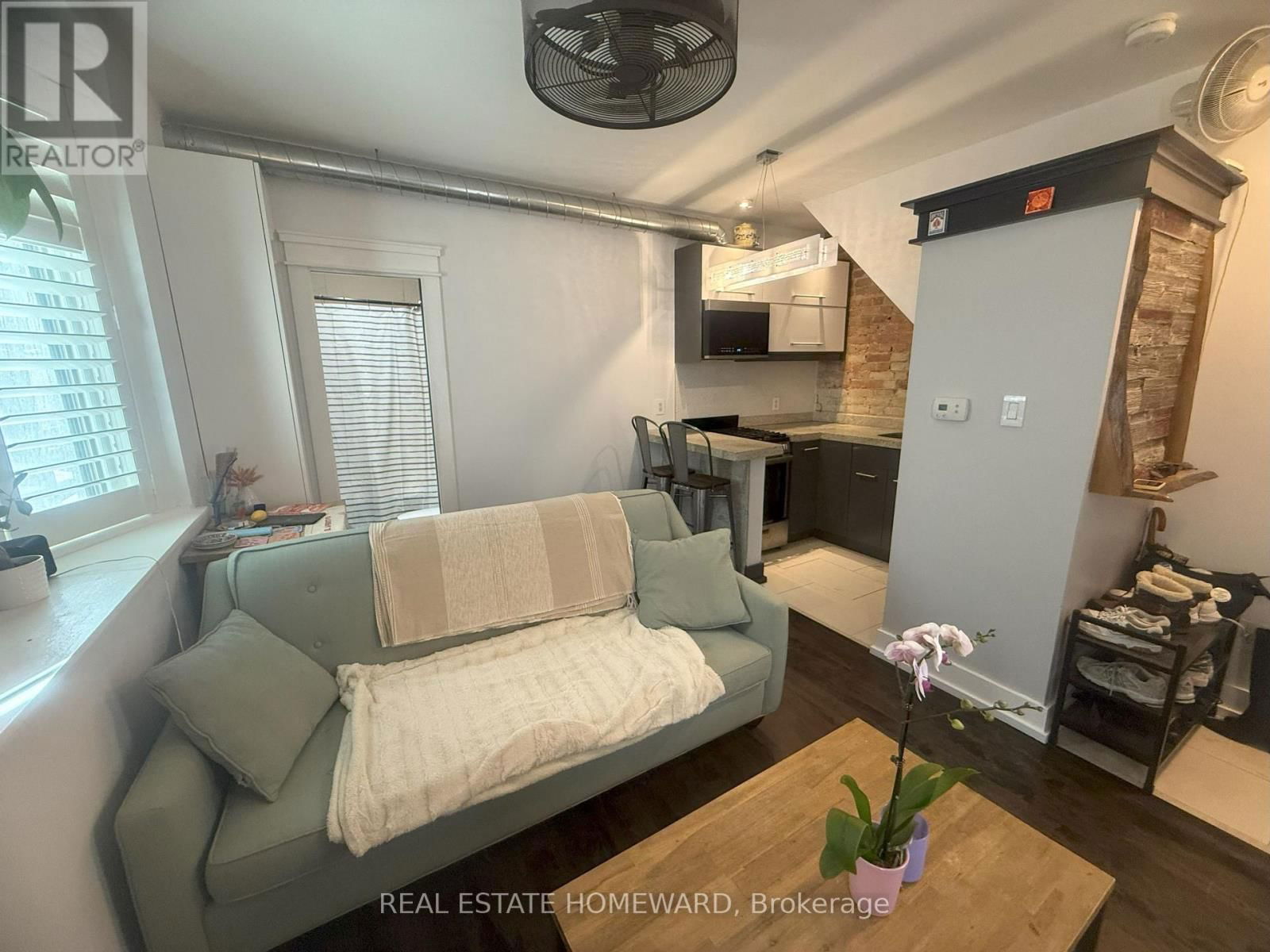 310 WOODBINE AVENUE Image 8