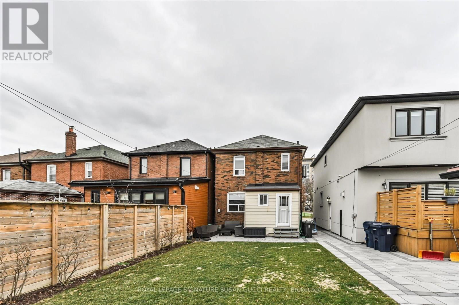 31 LESMOUNT AVENUE Image 25