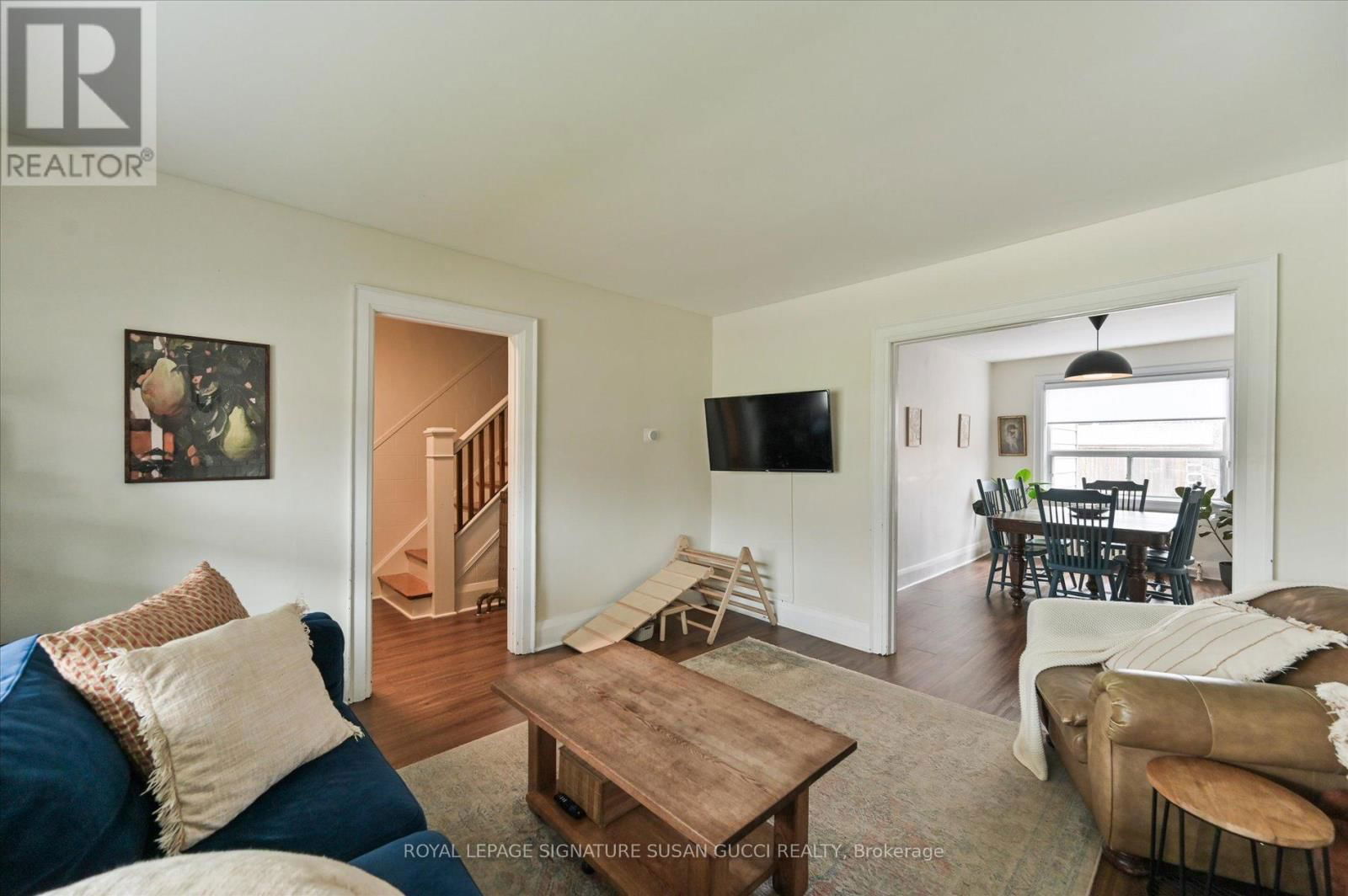 31 LESMOUNT AVENUE Image 7