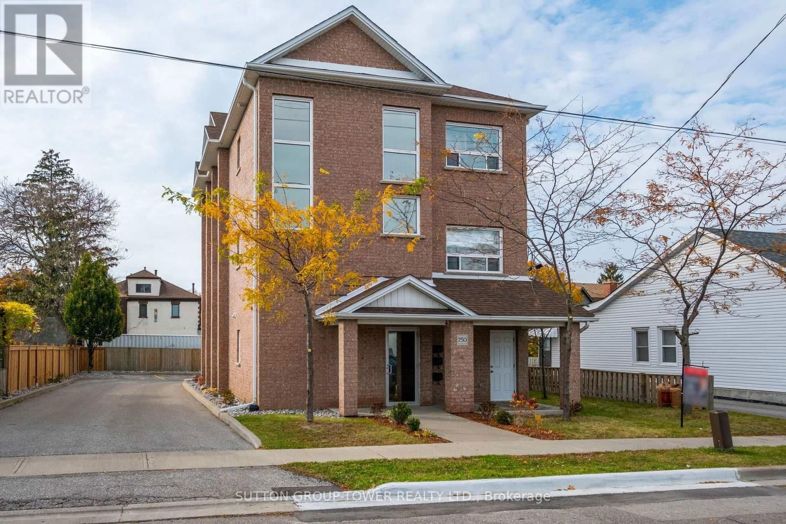 1 - 750 ALBERT STREET Image 1