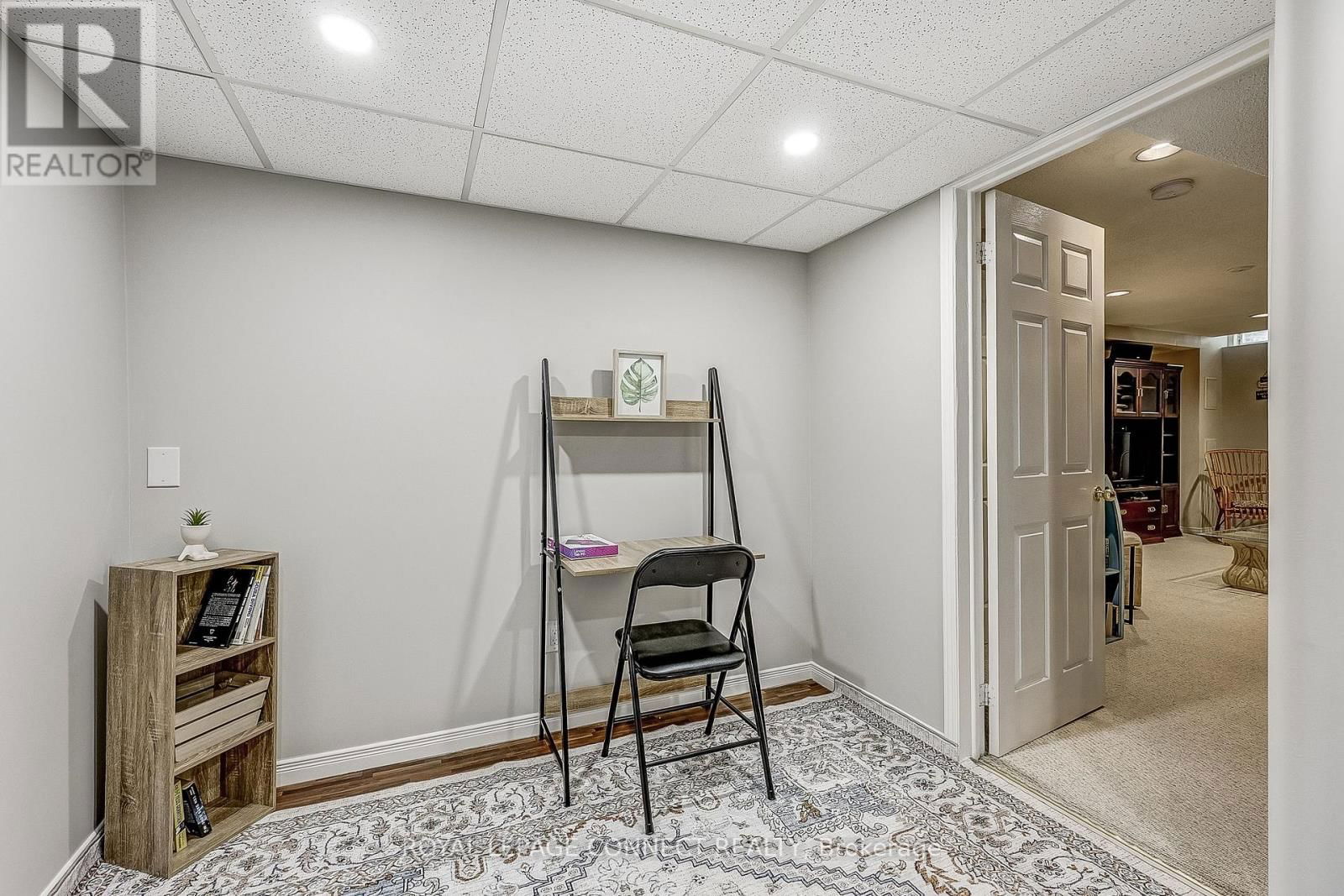 439 WOODSMERE CRESCENT EAST Image 34