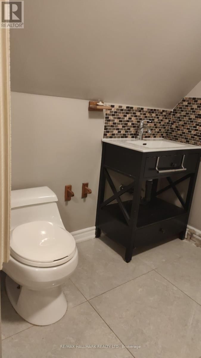 32 BASTEDO AVENUE Image 27