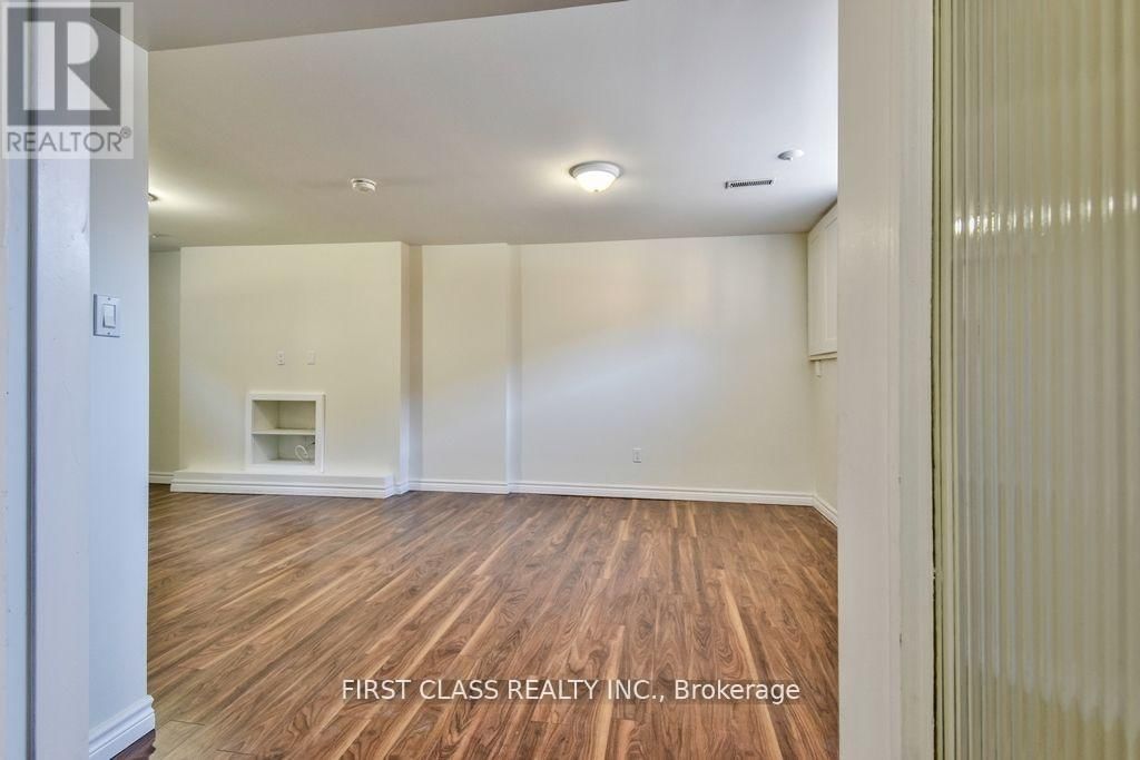 Bsmt - 24 FINTONA AVENUE Image 5