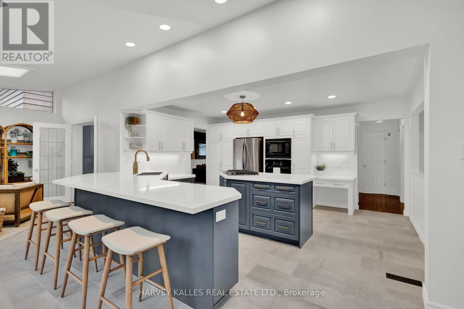 534 OAKWOOD DRIVE Image 16