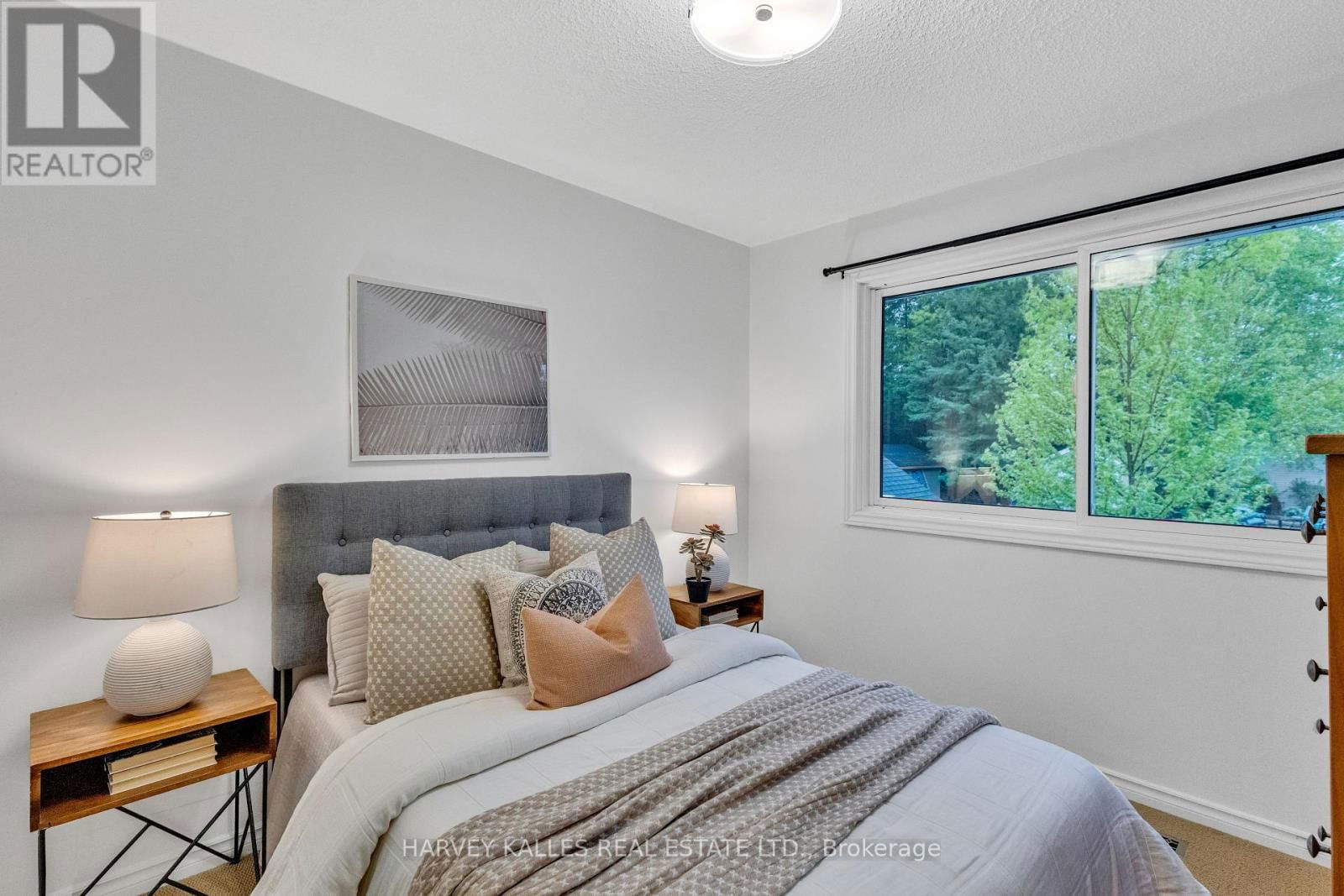 534 OAKWOOD DRIVE Image 29