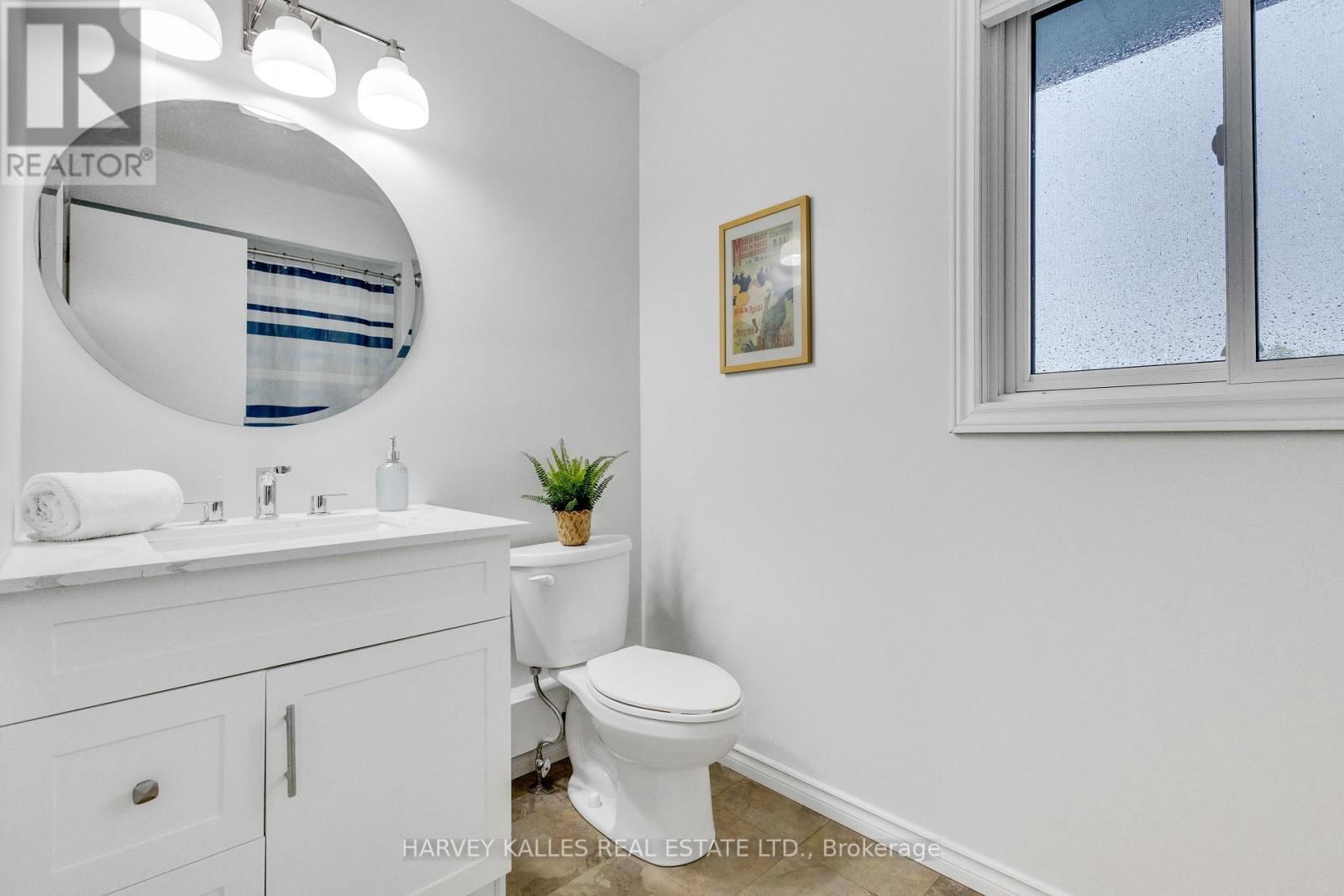 534 OAKWOOD DRIVE Image 31