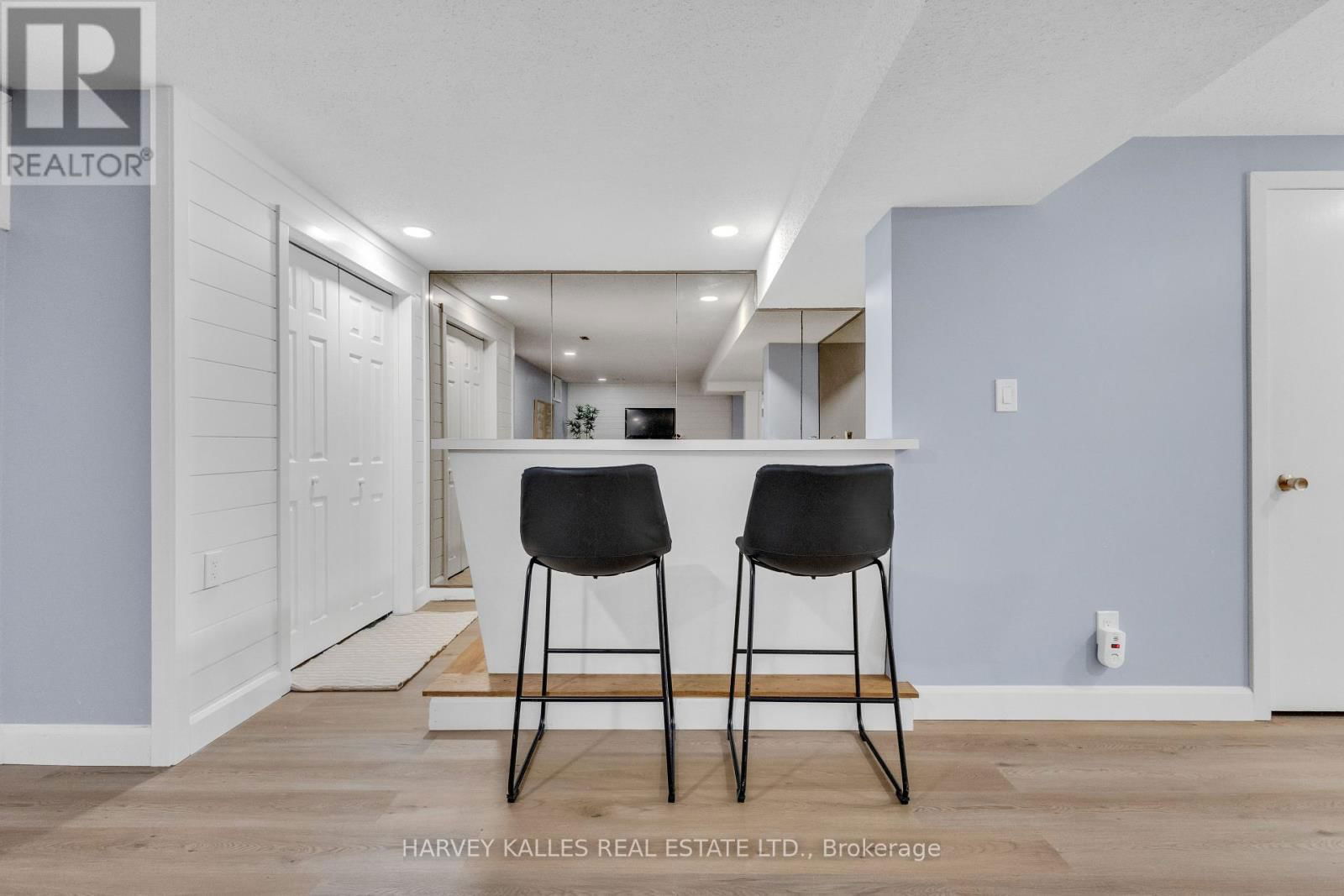 534 OAKWOOD DRIVE Image 37