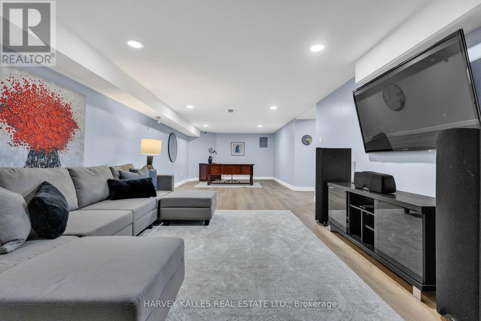 534 OAKWOOD DRIVE Image 39