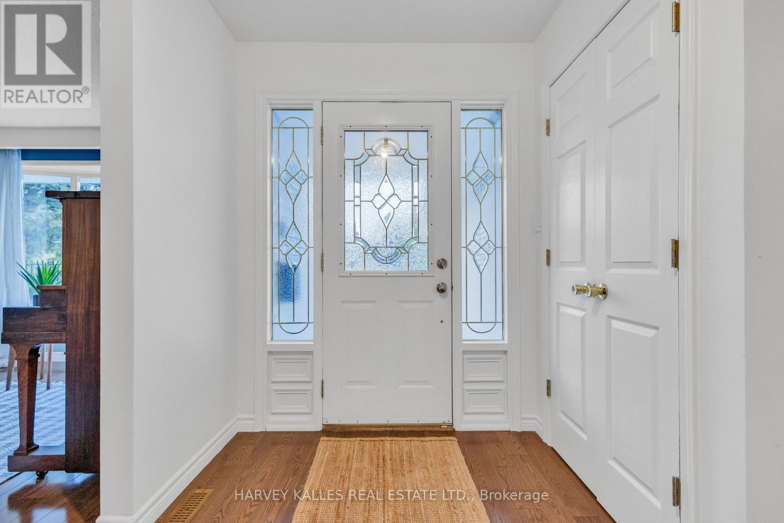 534 OAKWOOD DRIVE Image 4