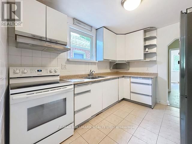 27 ADAIR ROAD Image 11