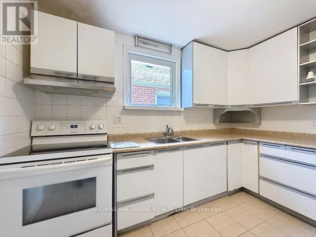27 ADAIR ROAD Image 12