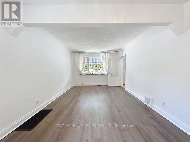 27 ADAIR ROAD Image 13