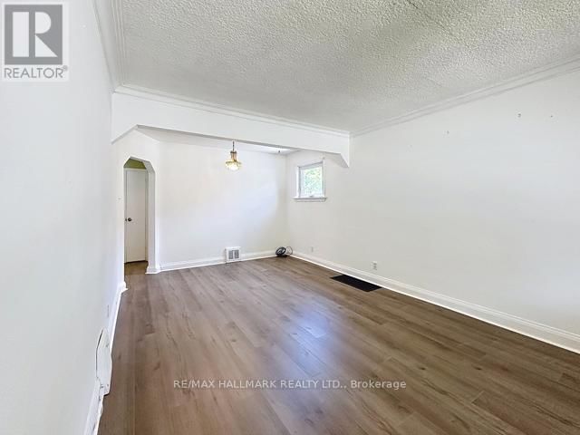 27 ADAIR ROAD Image 15