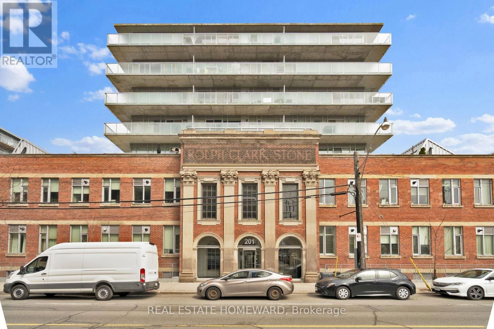 128 - 201 CARLAW AVENUE Image 26
