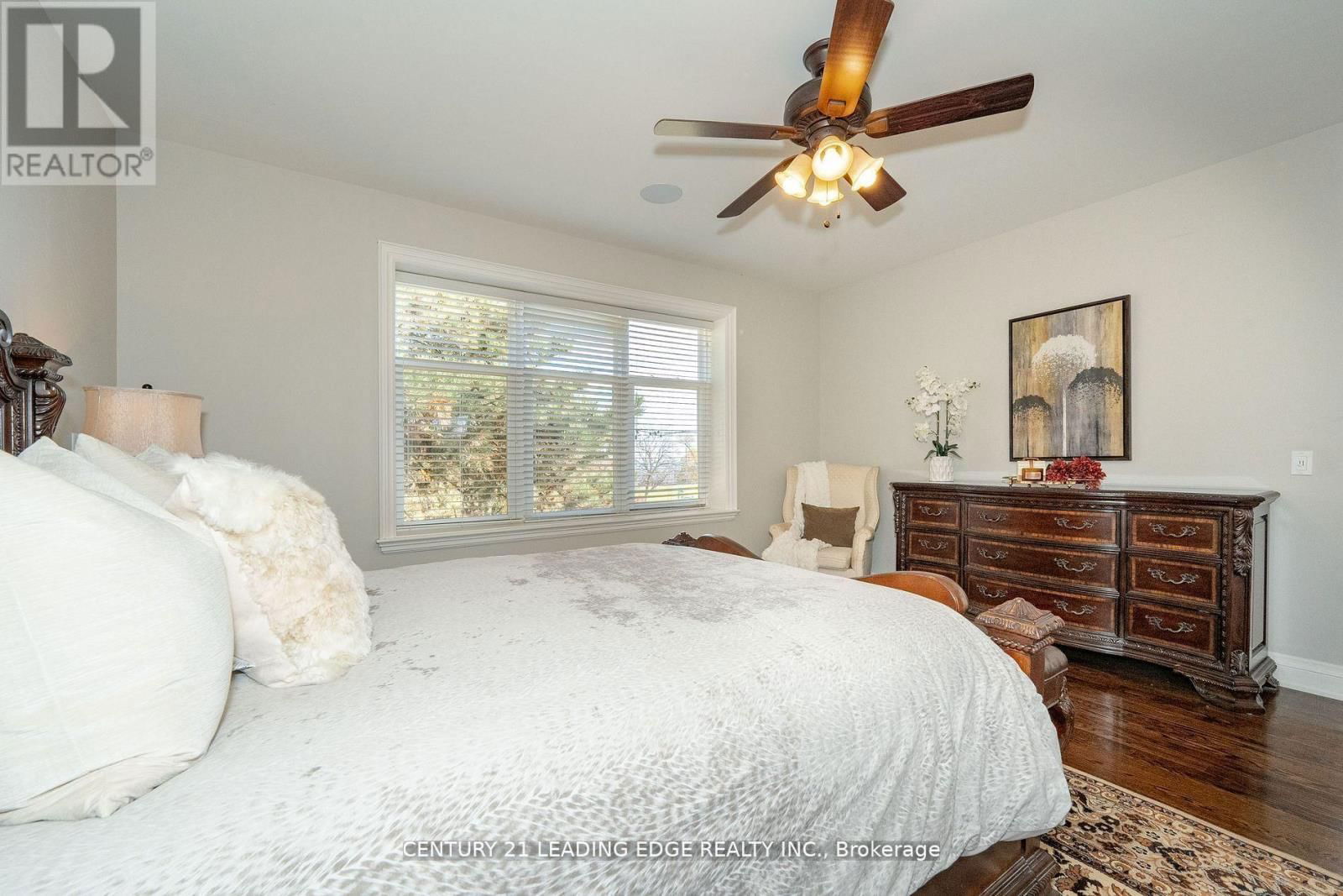 12 GRADWELL DRIVE Image 18