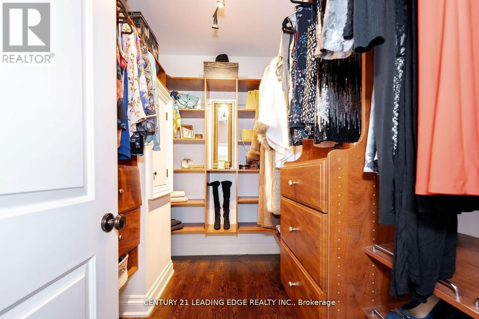 12 GRADWELL DRIVE Image 20