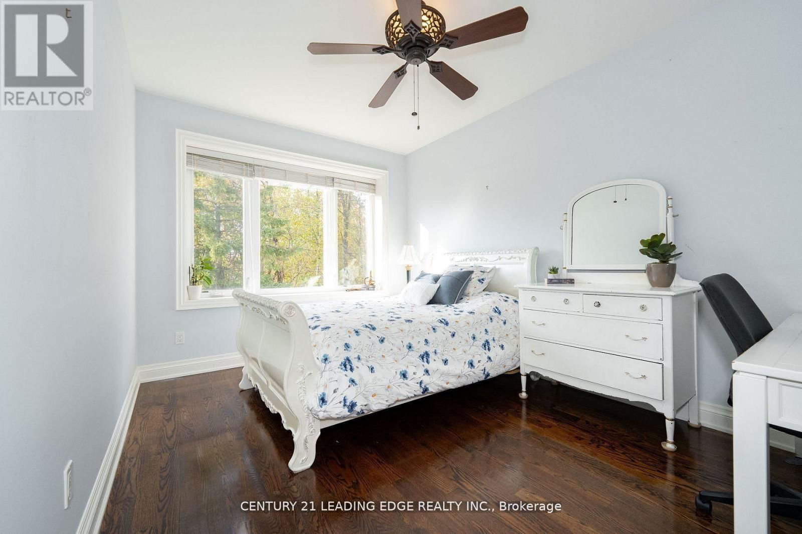 12 GRADWELL DRIVE Image 23
