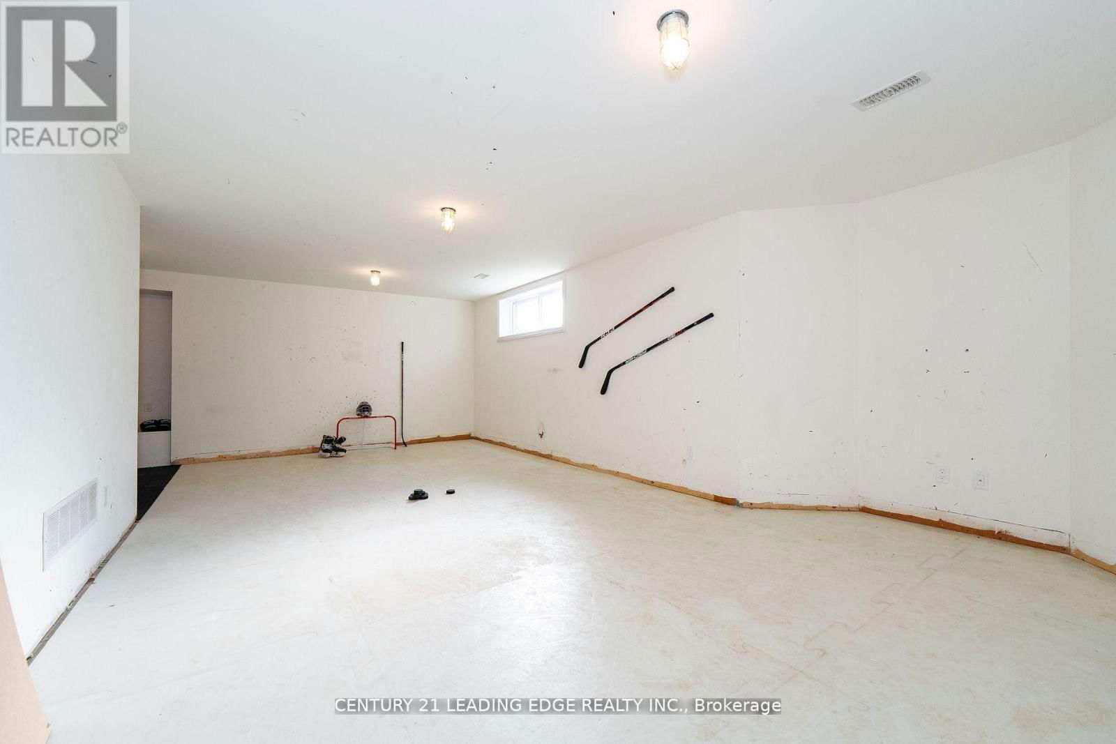 12 GRADWELL DRIVE Image 29