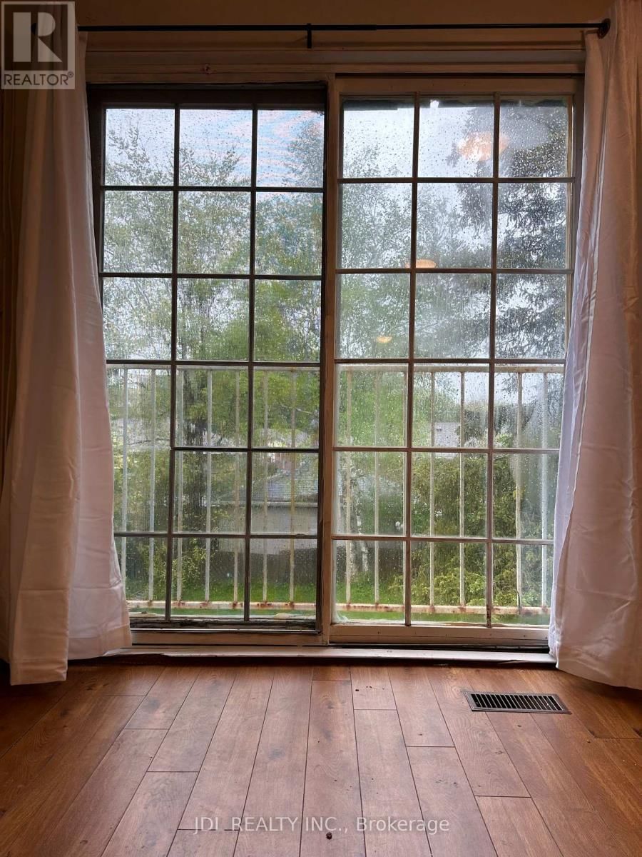 Suite C - 21 SQUIRES AVENUE WEST Image 3
