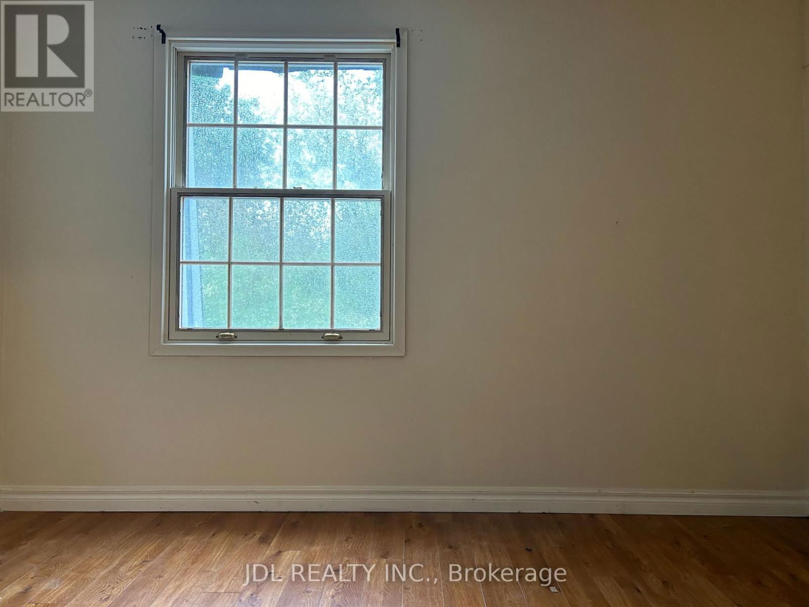 Suite C - 21 SQUIRES AVENUE WEST Image 8