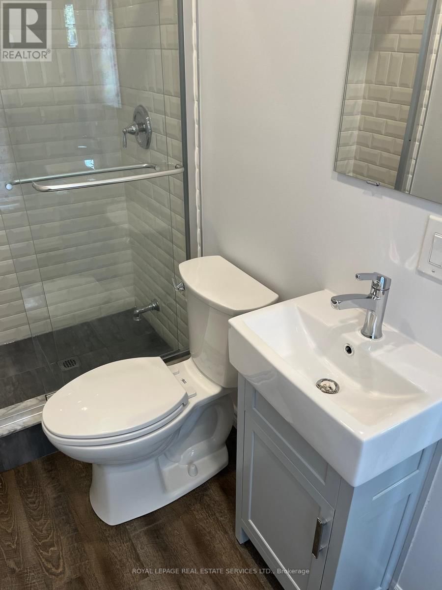Main - 40 BONNIE BRAE BOULEVARD Image 12