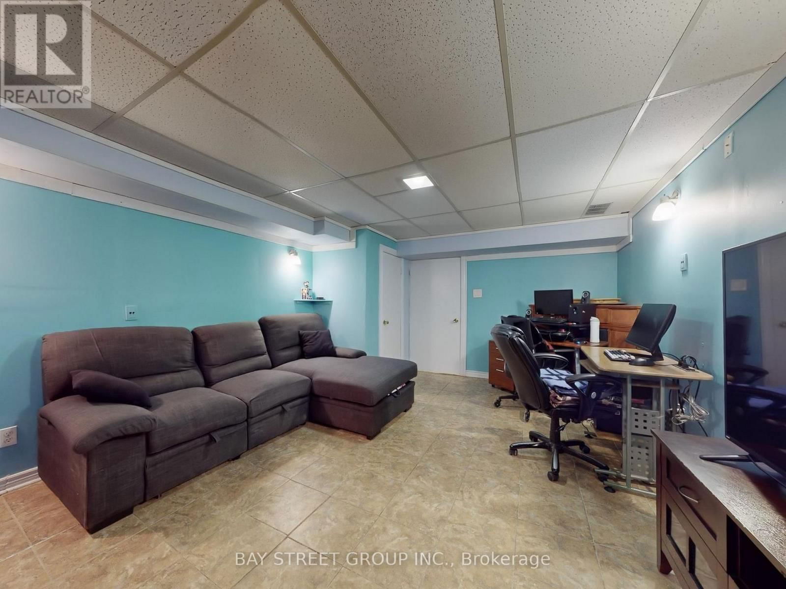 400 MILNER AVENUE Image 17