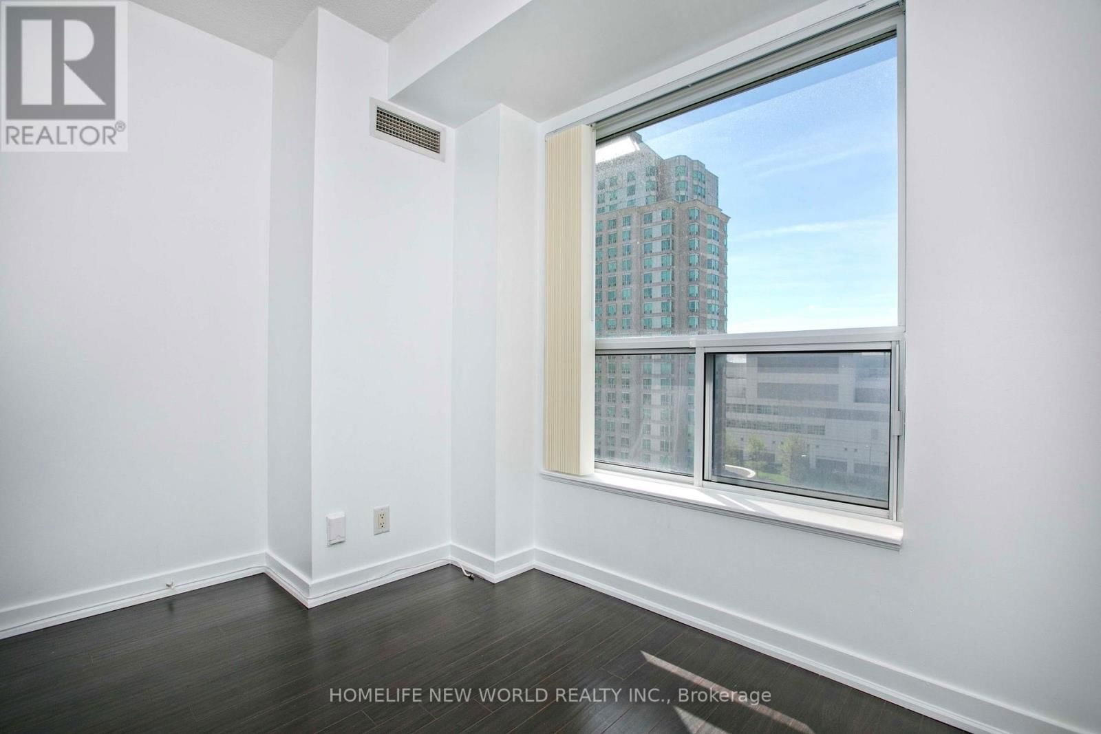 1110 - 38 LEE CENTRE DRIVE Image 16