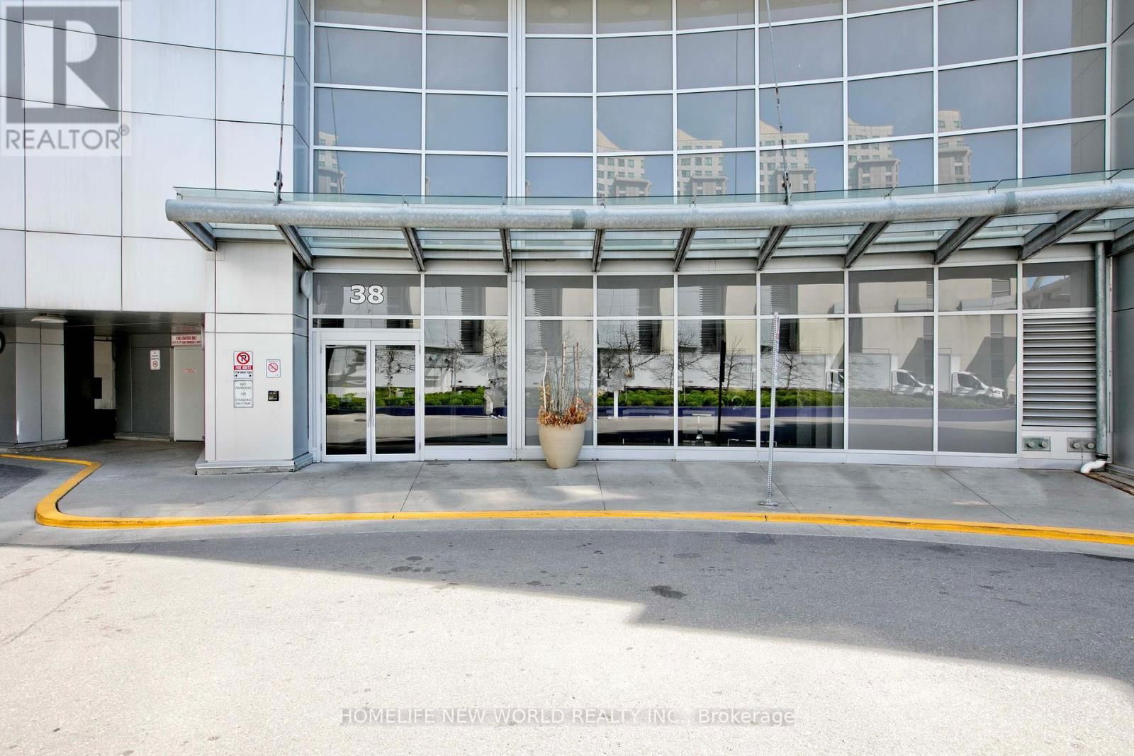 1110 - 38 LEE CENTRE DRIVE Image 24