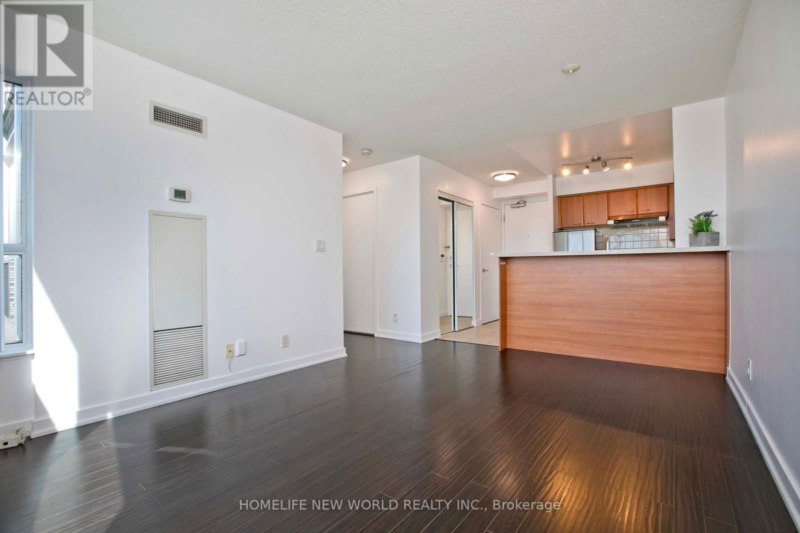1110 - 38 LEE CENTRE DRIVE Image 5