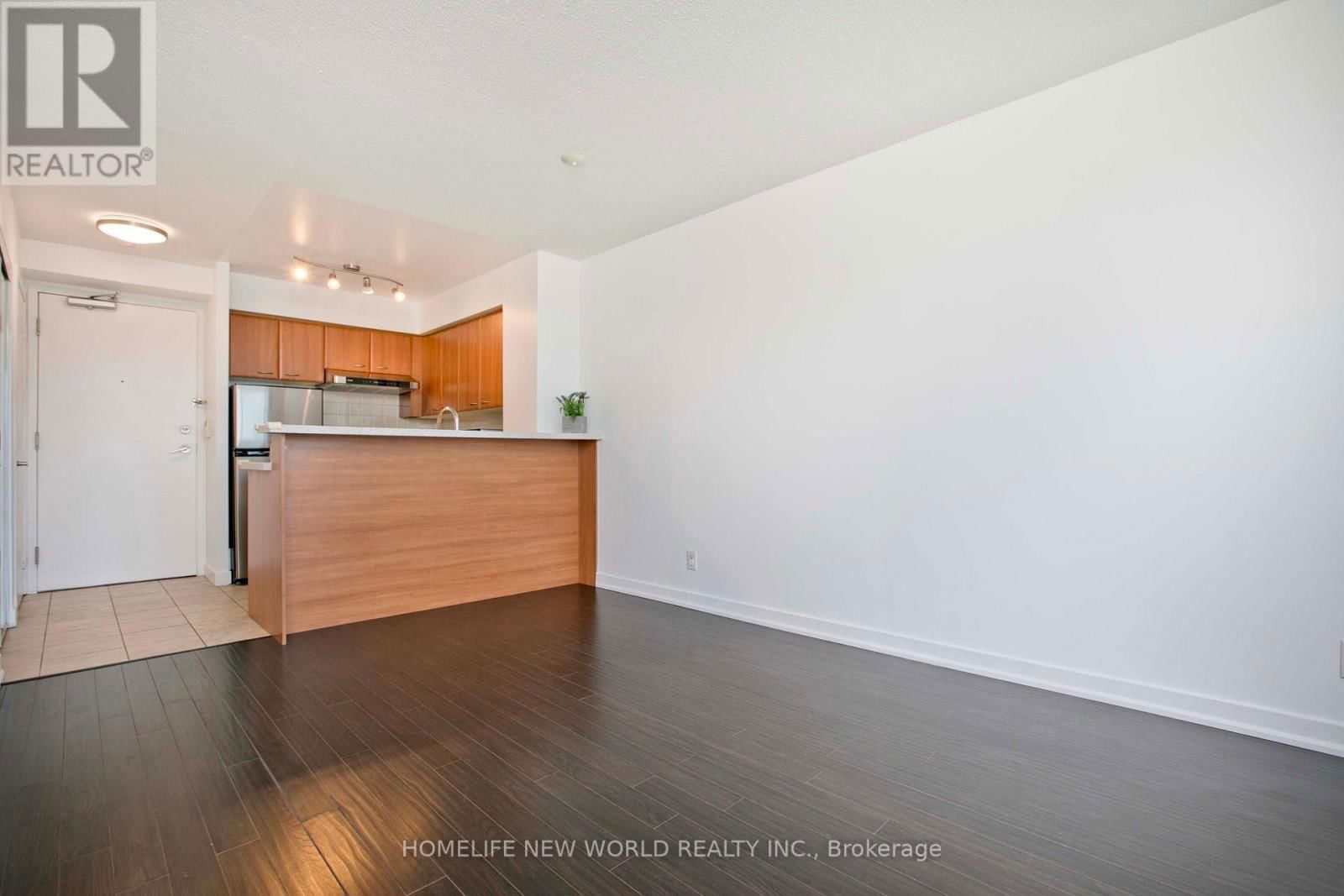 1110 - 38 LEE CENTRE DRIVE Image 6
