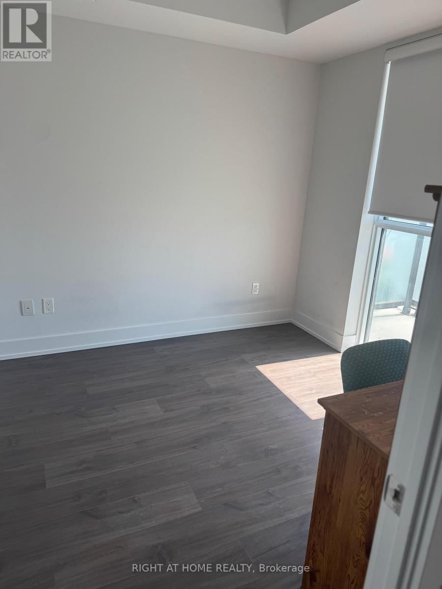 1418 - 2550 SIMCOE STREET NORTH Image 10