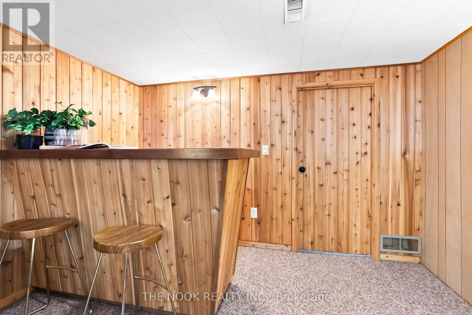 287 WINDSOR STREET Image 26