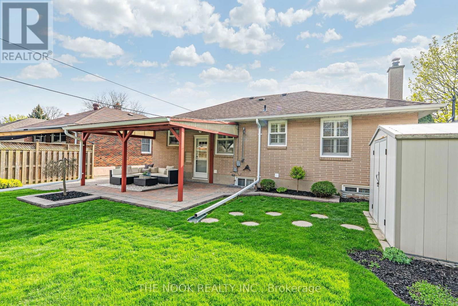 287 WINDSOR STREET Image 44