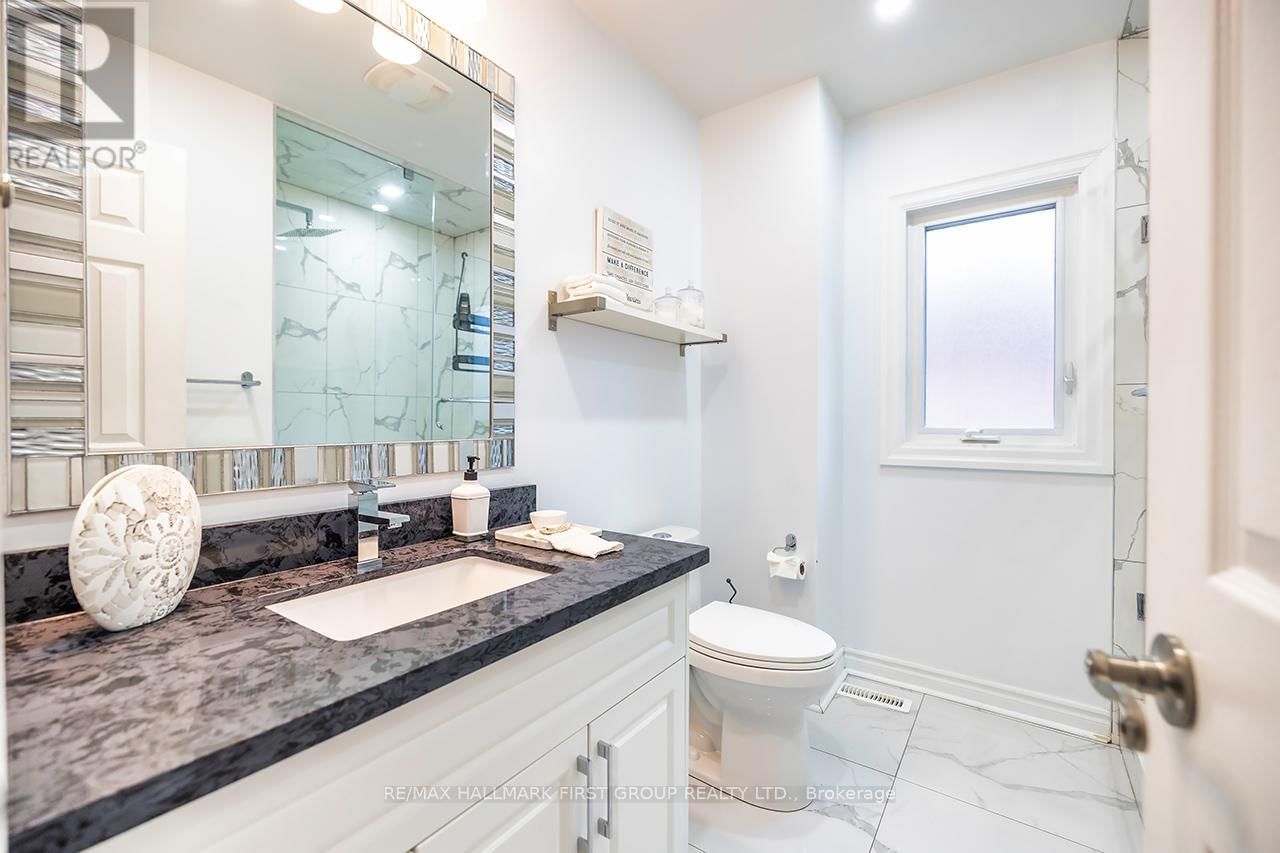 1 WATERSDOWN CRESCENT Image 24
