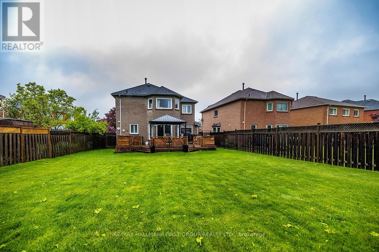 1 WATERSDOWN CRESCENT Image 37