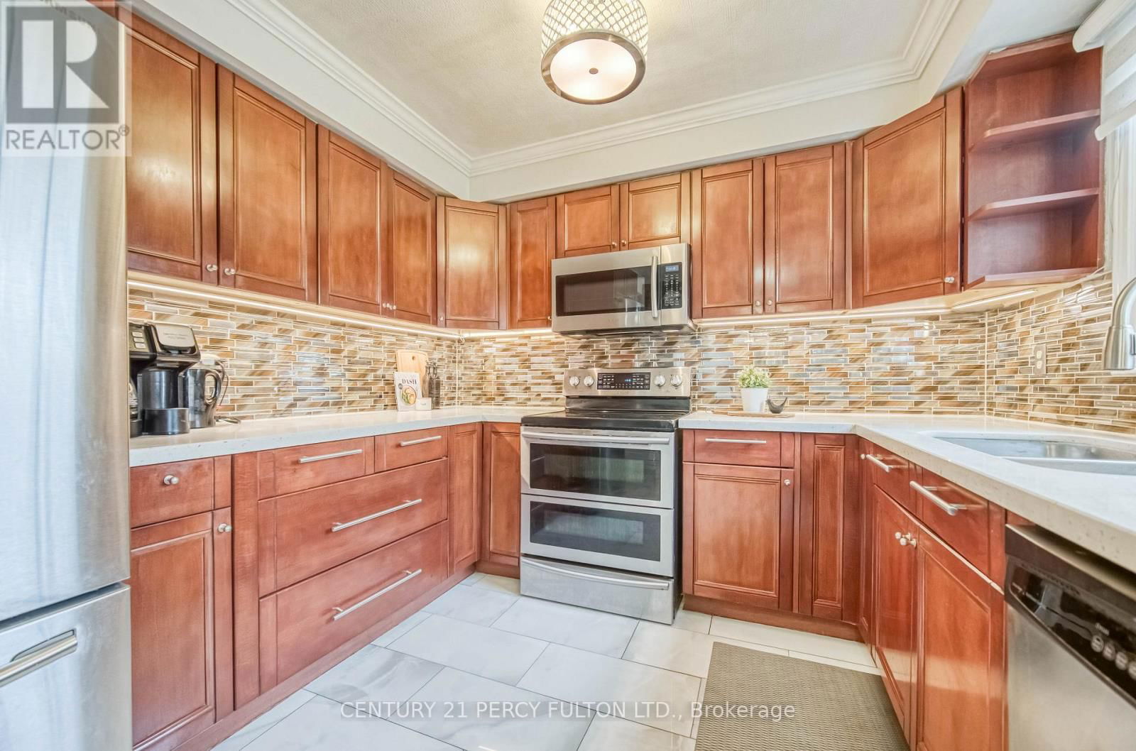 82 CHAPMAN DRIVE Image 13